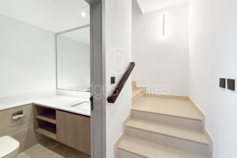 Üürile anda villa asukohaga Dubai, AÜE: 4 magamistoaga, 316.9 m² Nr 629716 - pilt 17