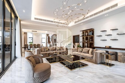 Villa en alquiler en Nadd Al Sheba, Dubai, EAU 5 dormitorios, 631.74 m2 № 746195 - foto 2
