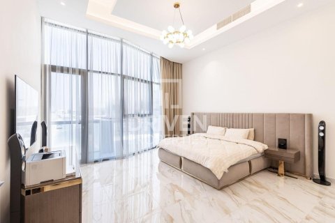 Villa en alquiler en Nadd Al Sheba, Dubai, EAU 5 dormitorios, 631.74 m2 № 746195 - foto 22