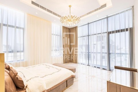 Villa en alquiler en Nadd Al Sheba, Dubai, EAU 5 dormitorios, 631.74 m2 № 746195 - foto 21