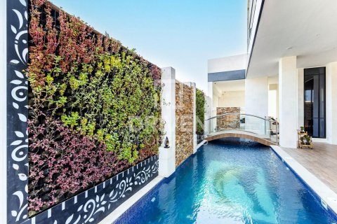Villa en alquiler en Nadd Al Sheba, Dubai, EAU 5 dormitorios, 631.74 m2 № 746195 - foto 13