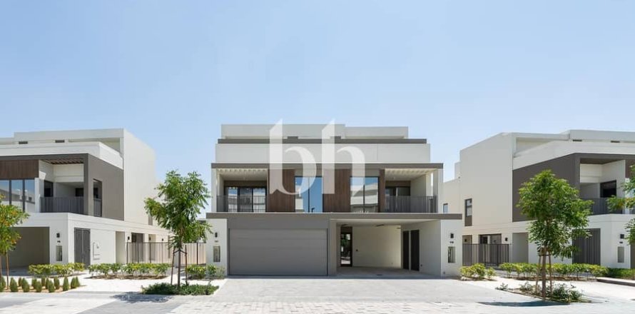 Таунхаус в Tilal Al Ghaf, Дубай, ОАЭ 4 спальни, 225м2 № 643801