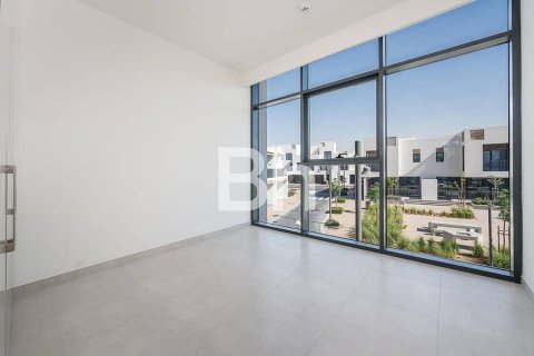 Stadthaus zum Verkauf in Arabian Ranches 3, Dubai, VAE 4 Schlafzimmer, 267 m2 Nr. 643798 - Foto 3