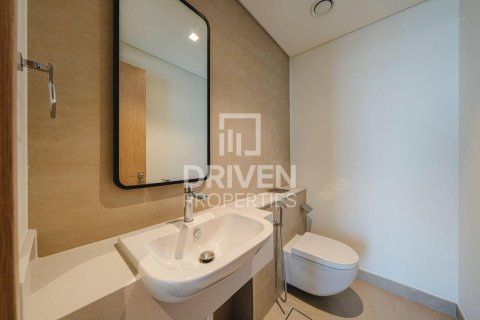 Appartement te huur in Mina Rashid, Dubai, VAE 3 slaapkamers, 159 vr.m., nr 684137 - foto 11