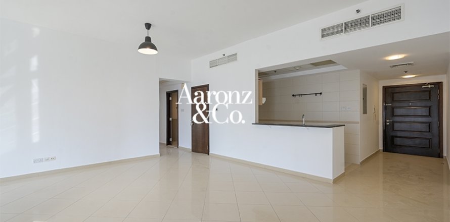 Apartment in Jumeirah Lake Towers, Dubai, UAE 1 bedroom, 133 sq.m. № 709373