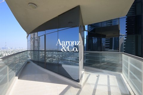 Apartment in Jumeirah Lake Towers, Dubai, UAE 1 bedroom, 133 sq.m. № 709373 - photo 14