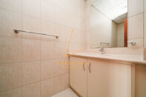 Apartemen di Motor City, Dubai, UEA 2 kamar tidur, 139 m2 nomor 709370 - foto 16