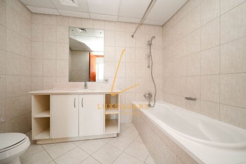 Apartemen di Motor City, Dubai, UEA 2 kamar tidur, 139 m2 nomor 709370 - foto 15