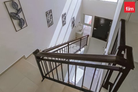 Townhouse di Dubai, UEA 4 kamar tidur, 174.8 m2 nomor 660236 - foto 1