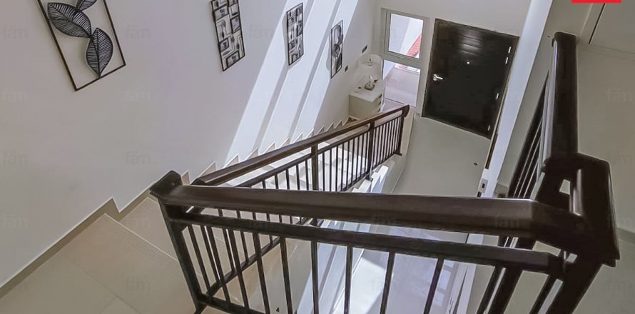 Townhouse di Dubai, UEA 4 kamar tidur, 174.8 m2 nomor 660236