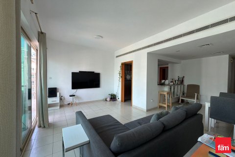 Lägenhet till försäljning i Dubai, UAE 2 sovrum, 120 kvm Nr. 660234 - fotografi 1