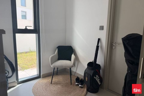 Зняти в оренду таунхаус в Дубай, ОАЕ 4 спальні, 245.5м2, № 689397 - фото 3