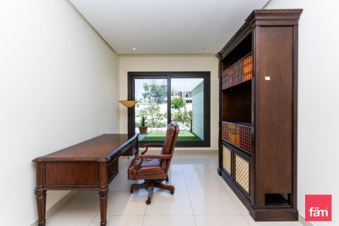 Huvila Al Furjan, Dubai, Arabiemiraatit 6 makuuhuonetta, 610 m2 № 689400 - kuva 24