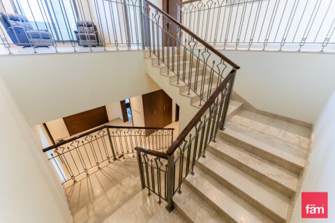 Huvila Al Furjan, Dubai, Arabiemiraatit 6 makuuhuonetta, 610 m2 № 689400 - kuva 10