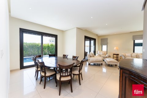Huvila Al Furjan, Dubai, Arabiemiraatit 6 makuuhuonetta, 610 m2 № 689400 - kuva 8