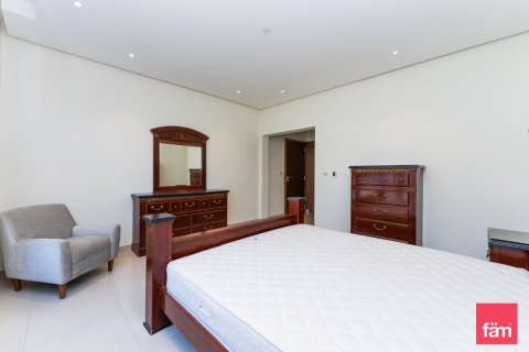 Huvila Al Furjan, Dubai, Arabiemiraatit 6 makuuhuonetta, 610 m2 № 689400 - kuva 20