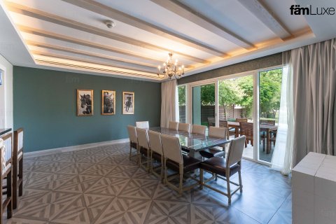 Villa til leie i Dubai, Emiratene 4 soverom, 792.5 kvm Nr. 655760 - Foto 6