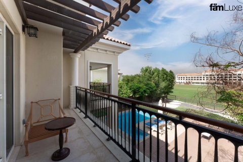 Villa til leie i Dubai, Emiratene 4 soverom, 792.5 kvm Nr. 655760 - Foto 23