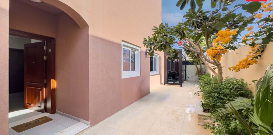 Townhouse sa Dubai, UAE 4 silid-tulugan, 230.5 sq.m. № 695058