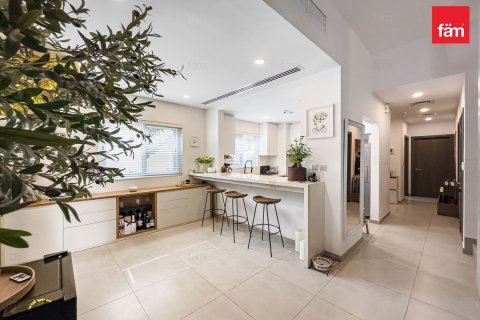 Kuća u nizu u gradu Dubai, UAE 4 spavaće sobe, 230.5 m2 Br. 695058 - Slika 8