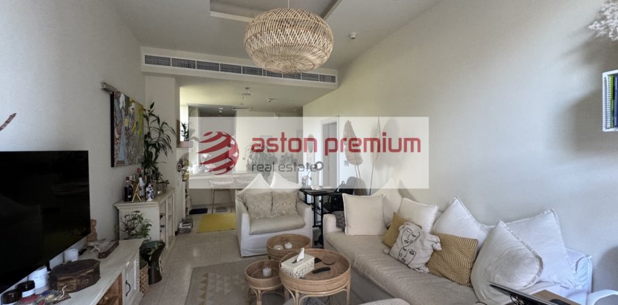 Palm Jumeirah、Dubai、UAEにあるマンション 1ベッドルーム、121 m2 No677152