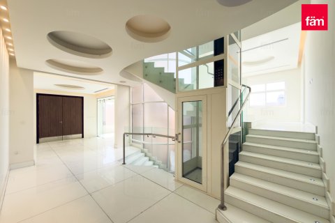 ویلا برای اجاره در Umm Suqeim، Dubai، امارات متحده عربی 8 خوابه ، 743.2 متر مربع ، شماره 687520 - تصویر 4