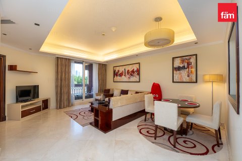 Huoneisto Palm Jumeirah, Dubai, Arabiemiraatit 1 makuuhuone, 102.3 m2 № 687522 - kuva 2