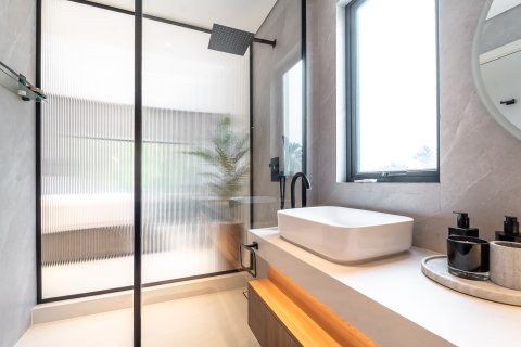 Vila di Dubai, UEA 5 kamar tidur, 6039 m2 nomor 703181 - foto 8