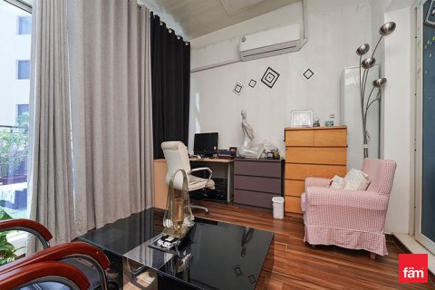 Villa in Dubai, UAE 5 bedrooms, 165.5 sq.m. № 659129 - photo 6