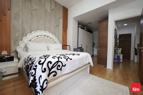 Villa in Dubai, UAE 5 bedrooms, 165.5 sq.m. № 659129 - photo 15