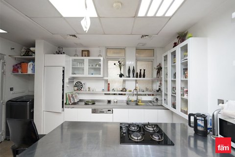 Villa in Dubai, UAE 5 bedrooms, 165.5 sq.m. № 659129 - photo 10