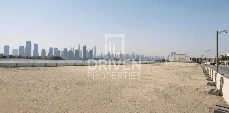 Maa asukohaga Palm Jumeirah, Dubai, AÜE: 2523.06 m² Nr 742776