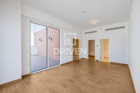Müüa katusekorter asukohaga Jumeirah, Dubai, AÜE: 6 magamistoaga, 753.26 m² Nr 742772 - pilt 9