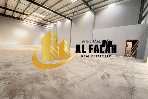Warehouse in Al Sajaa, Sharjah, UAE 251 sq.m. № 635570 - photo 13