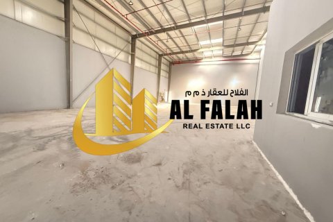 Warehouse in Al Sajaa, Sharjah, UAE 251 sq.m. № 635570 - photo 8