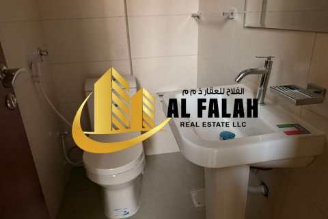 Warehouse in Sharjah Industrial Area, UAE 251 sq.m. № 635567 - photo 11