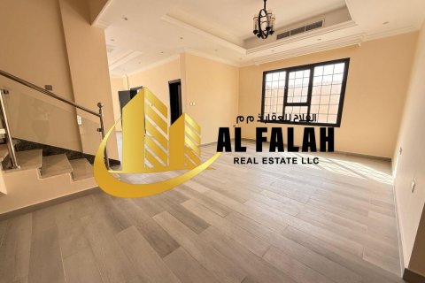 Vila v Al Riqqa, Sharjah, SAE 604 m2 č. 635568 - Fotografia 11