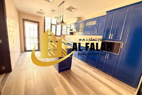 Vila v Al Riqqa, Sharjah, SAE 604 m2 č. 635568 - Fotografia 16