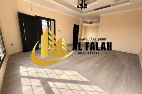 Vila v Al Riqqa, Sharjah, SAE 604 m2 č. 635568 - Fotografia 10