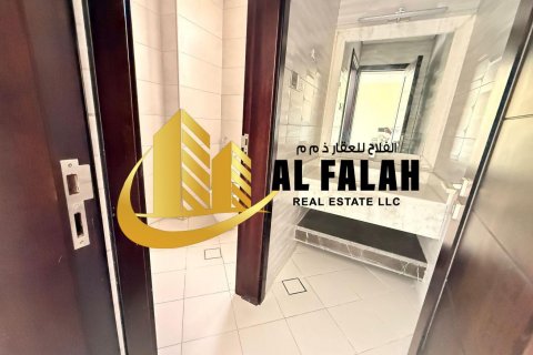 Vila v Al Riqqa, Sharjah, SAE 604 m2 č. 635568 - Fotografia 8