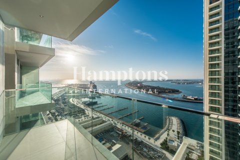 Apartment in Dubai Harbour, UAE 1 bedroom, 67.67983550 sq.m. № 679694 - photo 4