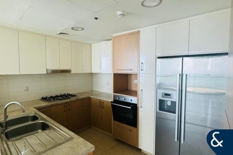 Appartement te huur in Downtown Dubai (Downtown Burj Dubai), Dubai, VAE 2 slaapkamers, 76 vr.m., nr 667955 - foto 5