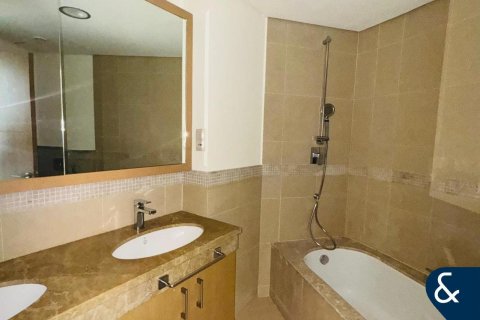 Appartement te huur in Downtown Dubai (Downtown Burj Dubai), Dubai, VAE 2 slaapkamers, 76 vr.m., nr 667955 - foto 8