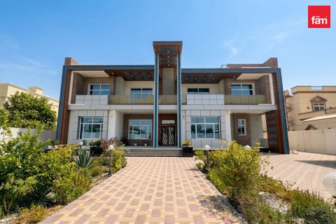 Villa in Dubai, VAE 9 slaapkamers, 1712.3 vr.m. nr 752177