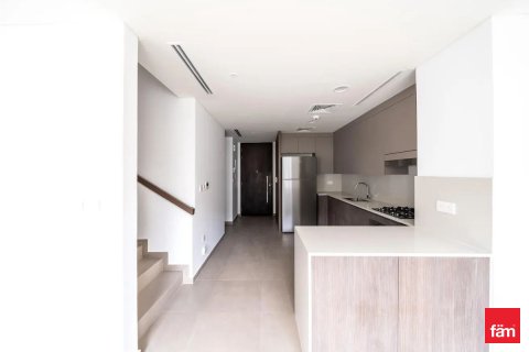 Kaupunkipientalo Tilal Al Ghaf, Dubai, Arabiemiraatit 3 makuuhuonetta, 140.4 m2 № 641443 - kuva 2