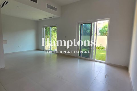 Villa te huur in Dubai Land, Dubai, VAE 3 slaapkamers, 167.97977236 vr.m., nr 652494 - foto 12