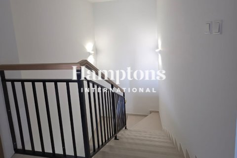 Villa te huur in Dubai Land, Dubai, VAE 3 slaapkamers, 167.97977236 vr.m., nr 652494 - foto 13