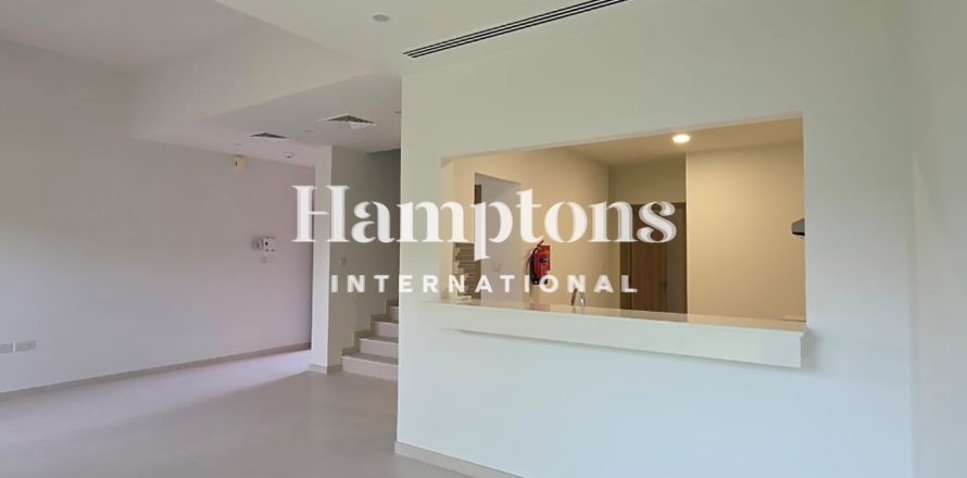 Villa in Dubai Land, Dubai, VAE 3 slaapkamers, 167.98 vr.m. nr 652494