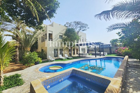 Meadows, Dubai, संयुक्त अरब अमीरात में विला, 6 बेडरूम, 978.45 वर्ग मीटर, संख्या 652495 - फ़ोटो 6