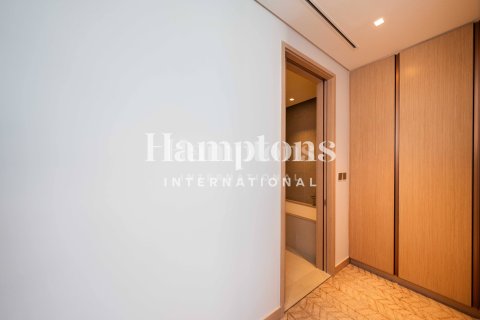 Huoneisto Downtown Dubai (Downtown Burj Dubai), Arabiemiraatit 2 makuuhuonetta, 112.73964856 m2 № 652498 - kuva 2